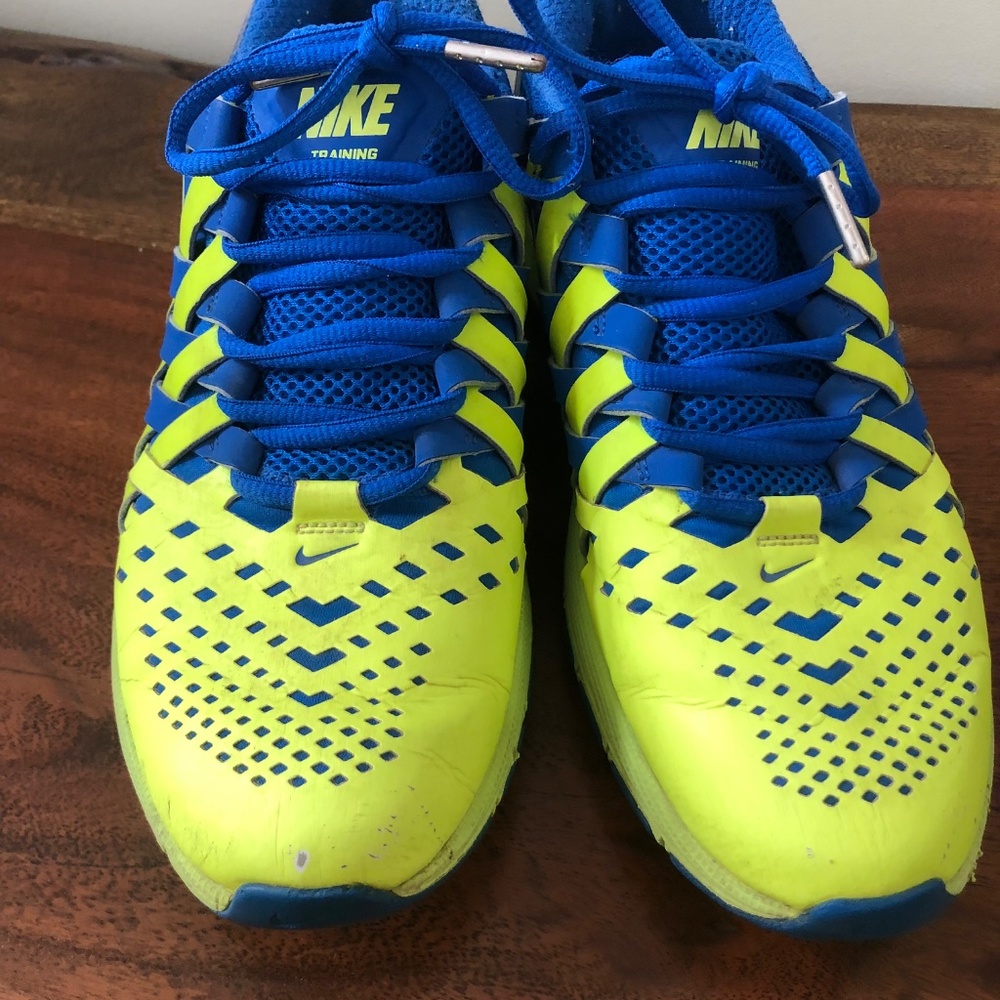 Nike Mens' 9 tennis shoes - Picture 13 of 14
